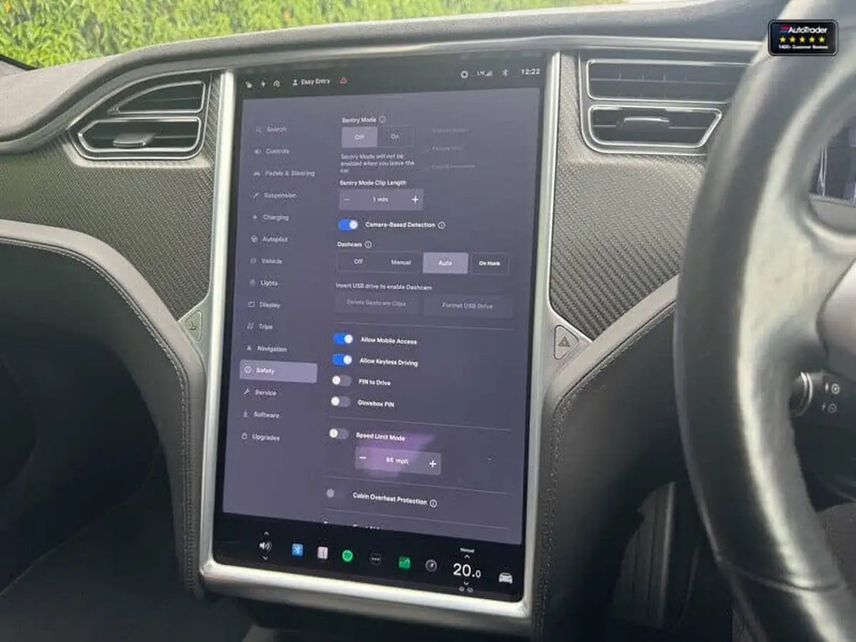 2017-tesla-model-s-e-100d-big-21