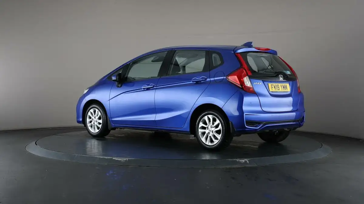 2019-honda-jazz-13-i-vtec-se-big-71