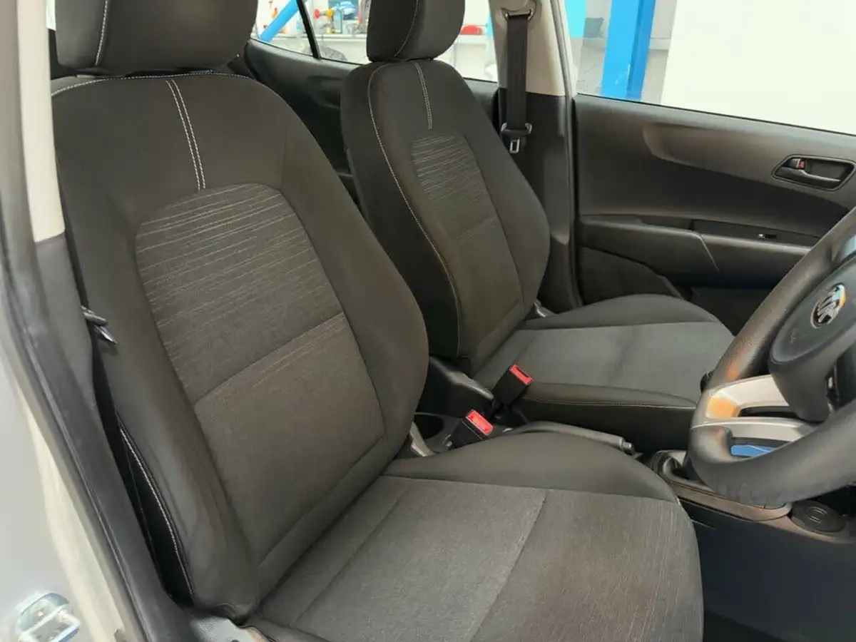 2018-kia-picanto-10-1-65bhp-adap-big-11