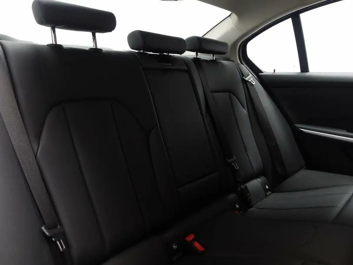 2019-bmw-3-series-big-17