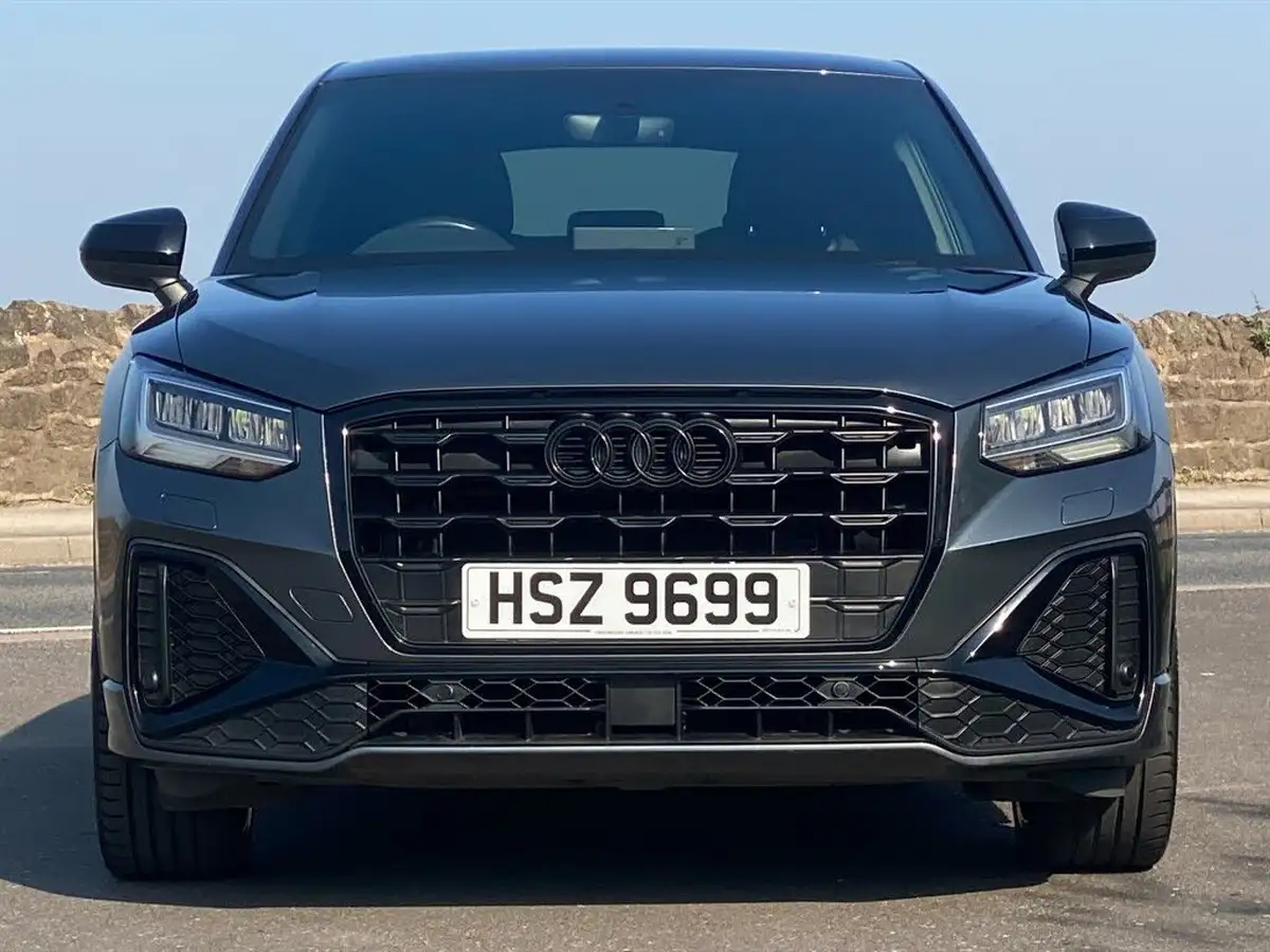 2021-audi-q2-10-30-tfsi-black-edition-big-30
