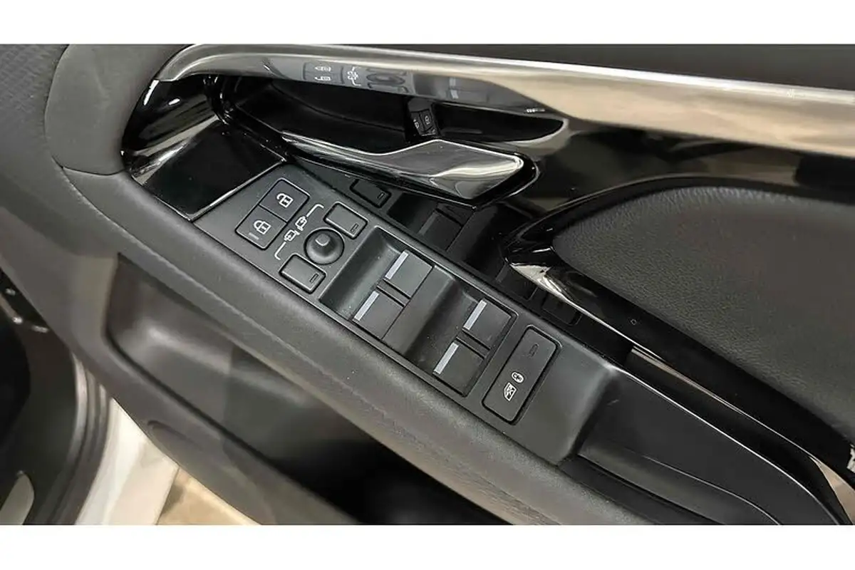 2022-land-rover-range-rover-evoque-20-d200-r-dynamic-s-big-30