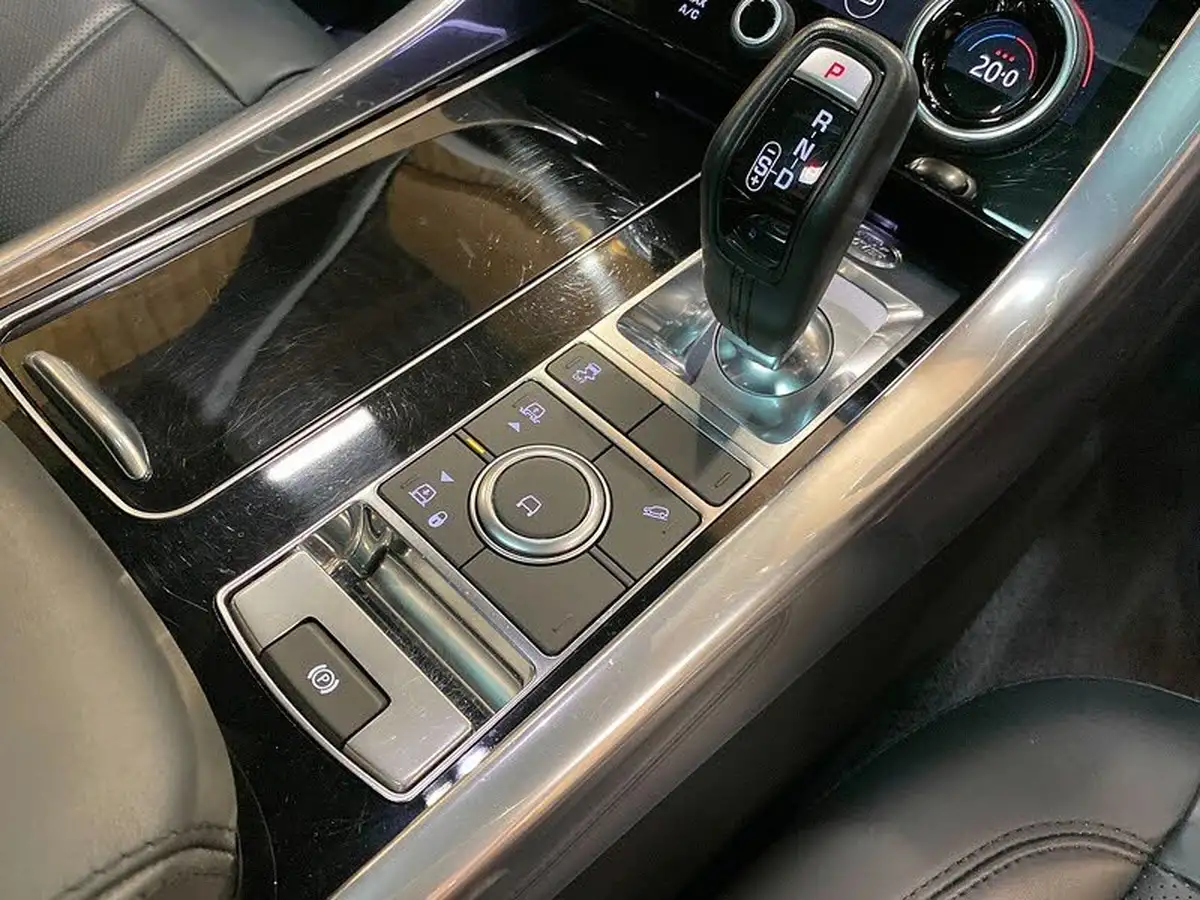 2019-land-rover-range-rover-sport-30-sdv6-hse-big-43