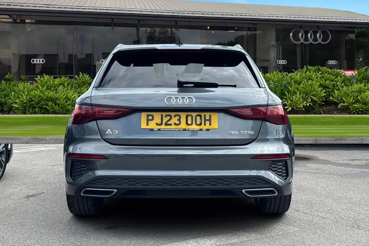 2023-audi-a3-15-35-tfsi-s-line-sportback-5d-big-3