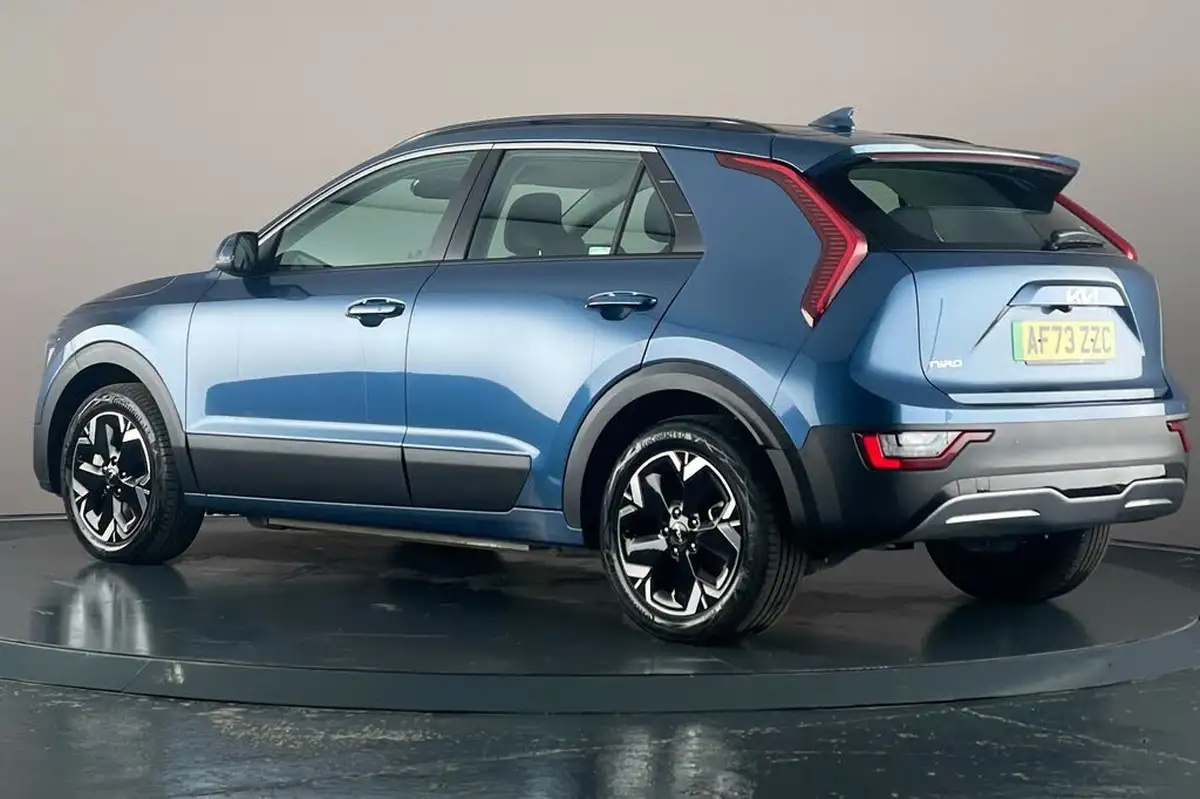 2023-kia-e-niro-ev-2-64-big-2