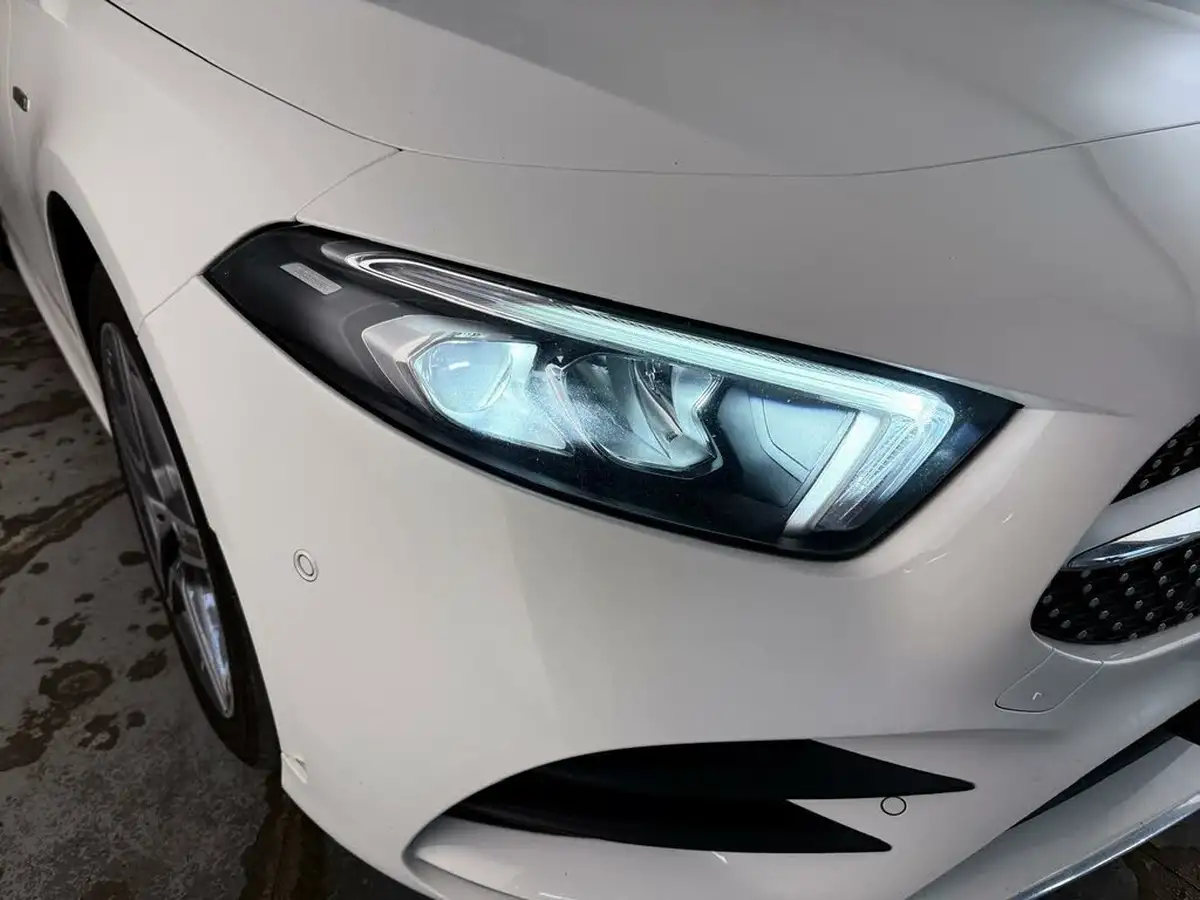 2021-mercedes-benz-a-class-13-a250e-amg-line-executive-saloon-4d-big-39