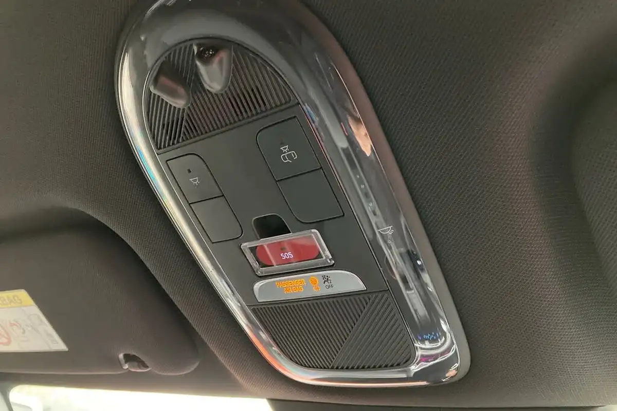 2024-hyundai-ioniq-6-e-premium-228ps-single-rwd-big-23