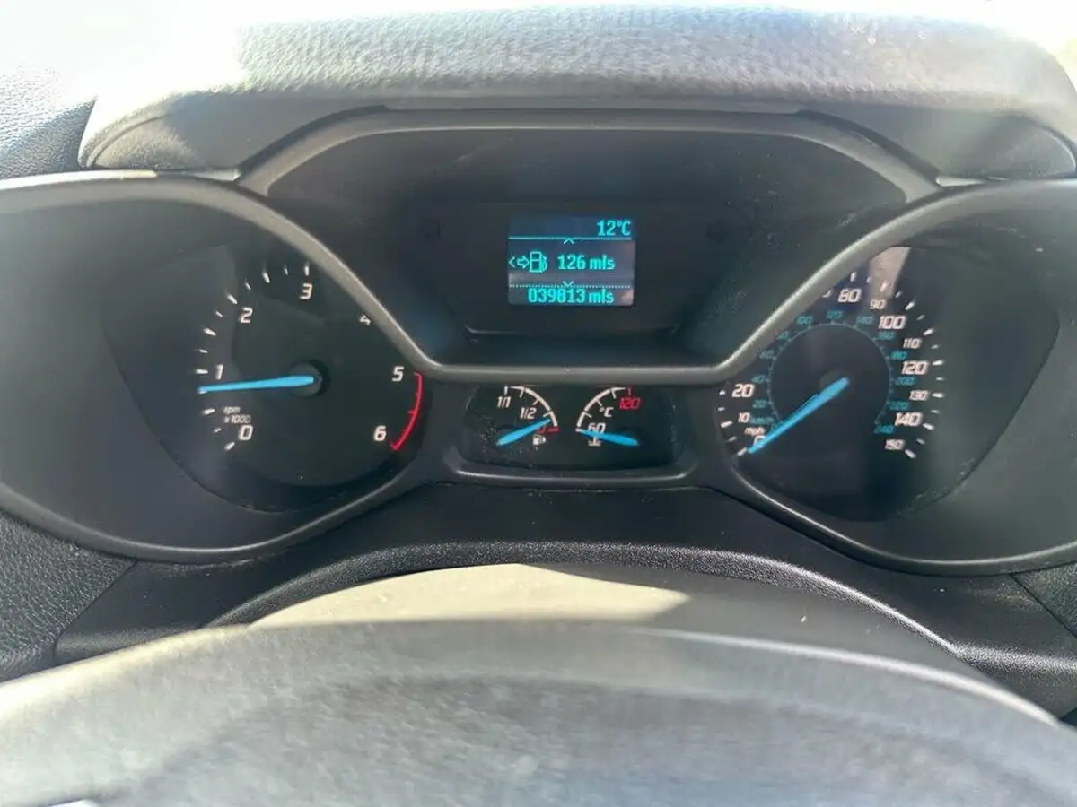 2014-ford-transit-connect-16tdci-l1-trend-200-panel-big-10