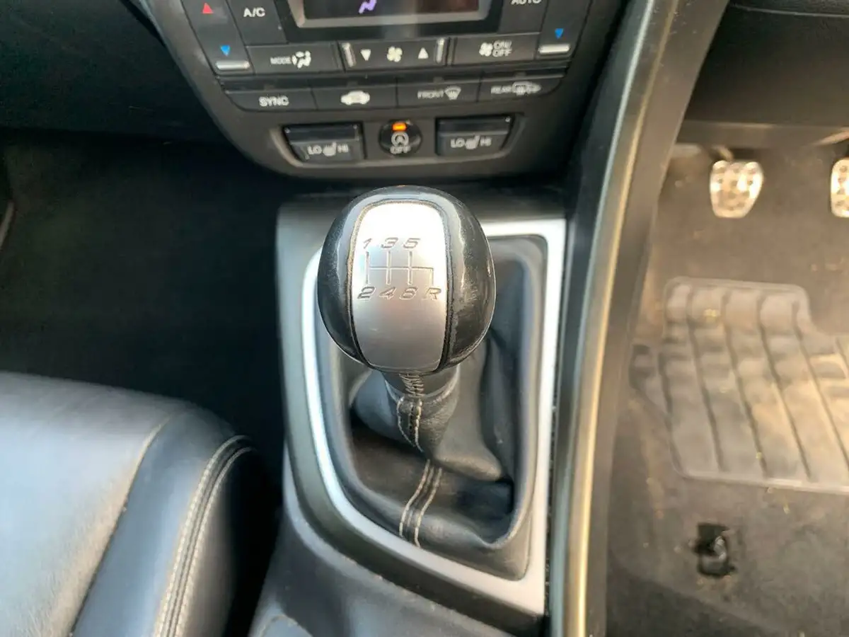 2013-honda-civic-16td-ex-big-20