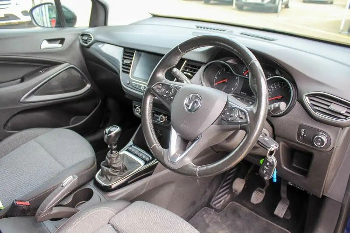 2022-vauxhall-crossland-12-elite-edition-130ps-big-21
