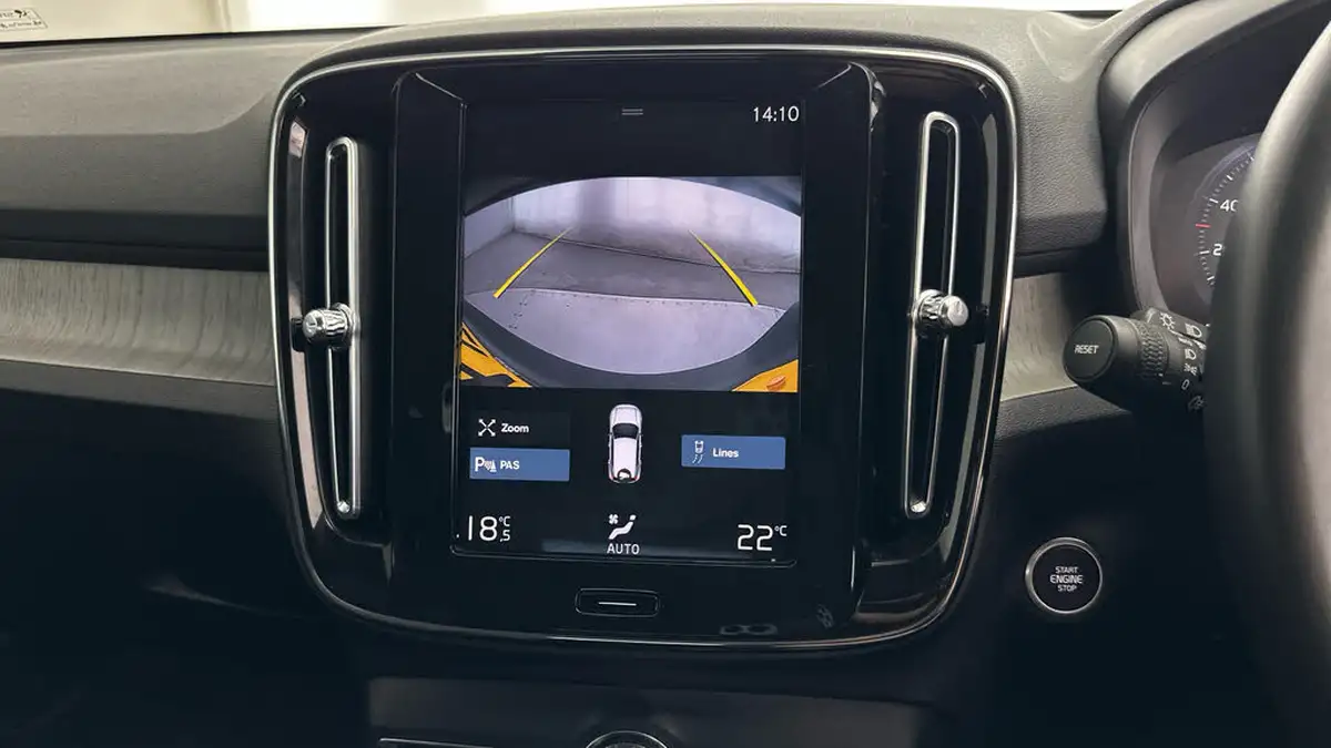 2021-volvo-xc40-15-t5-inscription-262bhp-big-37