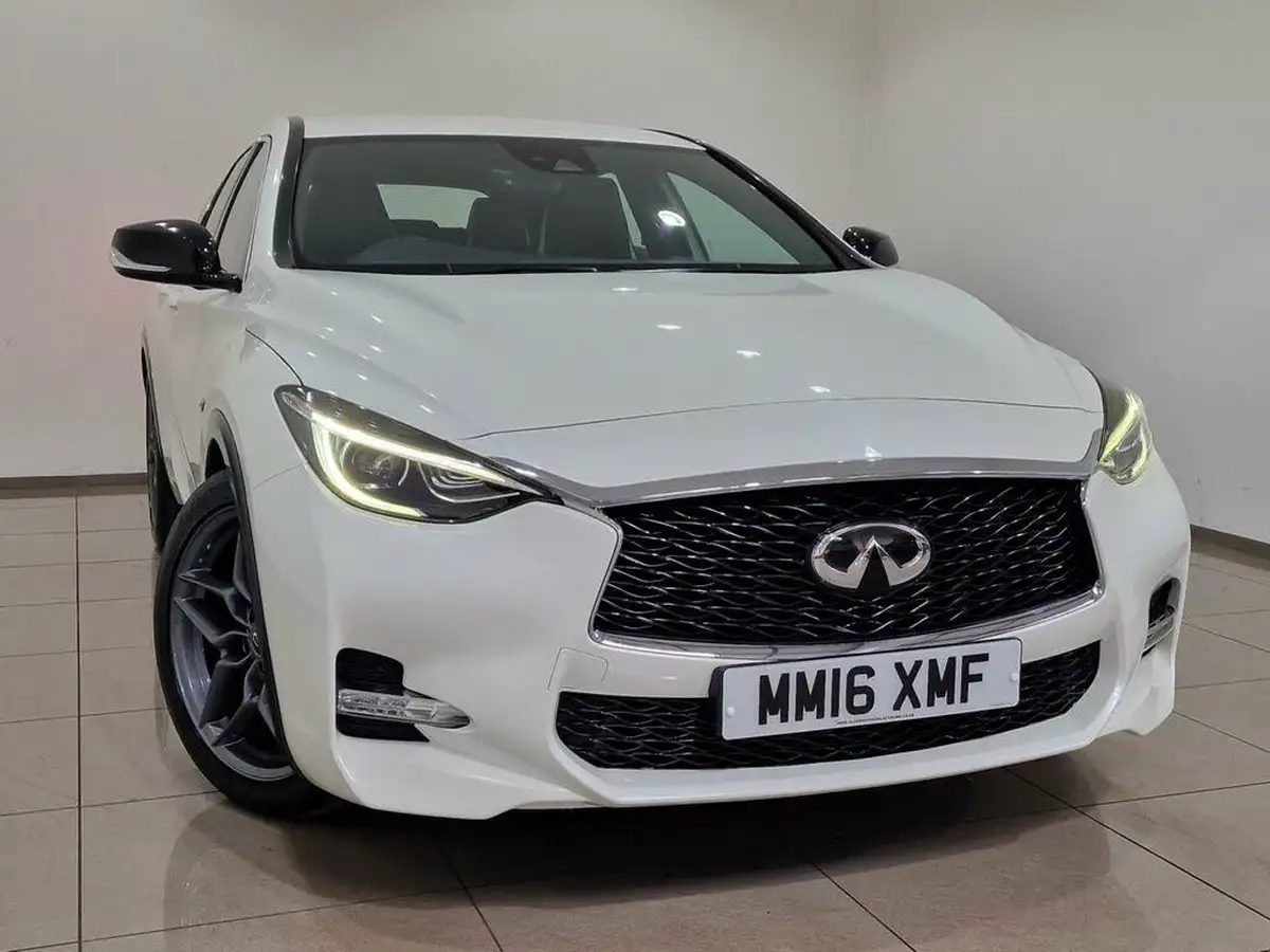 2016-infiniti-q30-22d-sport-awd-big-7