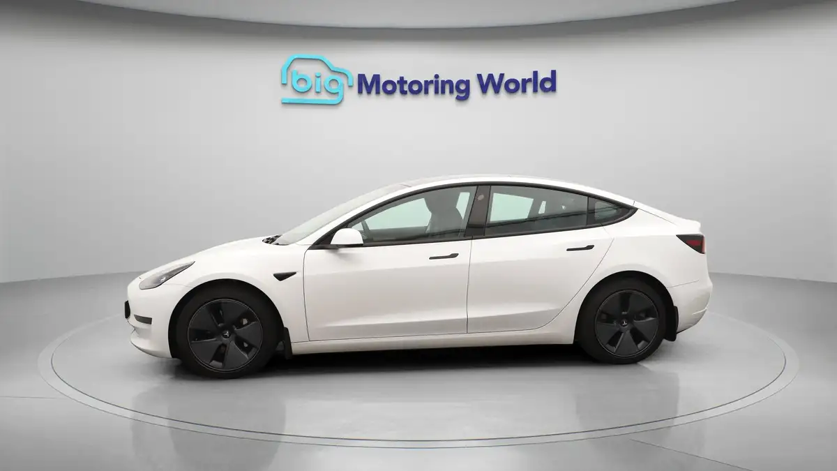 2021-tesla-model-3-e-standard-plus-big-4