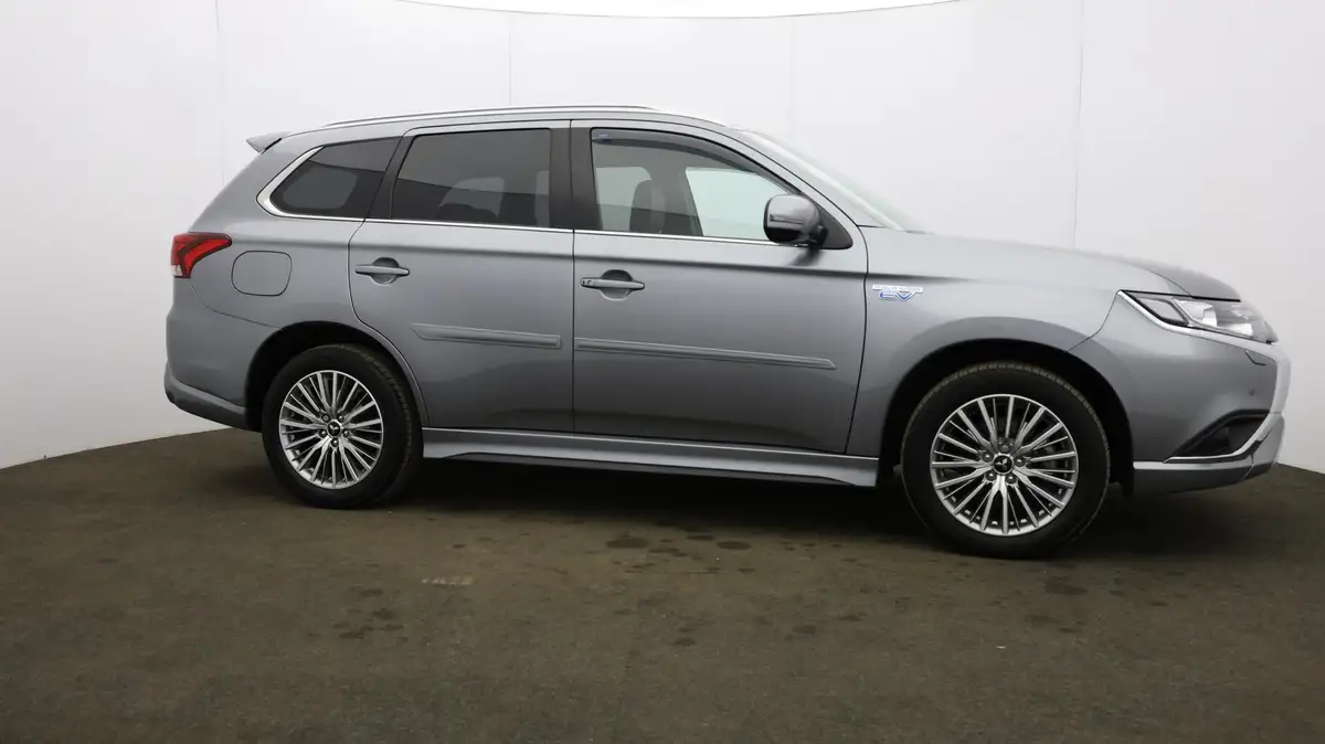 2021-mitsubishi-outlander-24-dynamic-phev-big-50