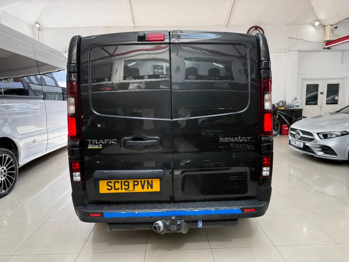 2019-renault-trafic-16dci-sl27-120-sport-nav-e6-panel-van-big-8