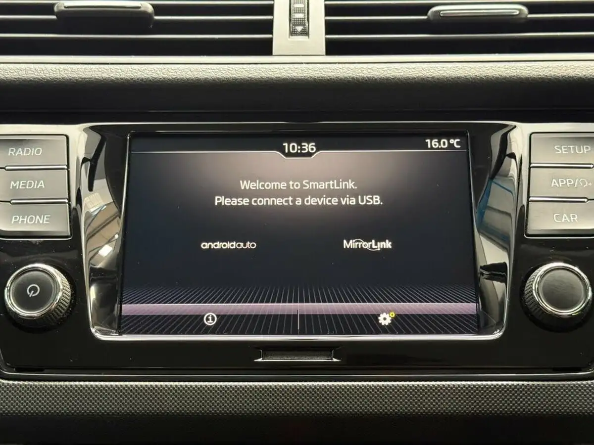 2020-skoda-fabia-10-mpi-colour-edition-60ps-big-25