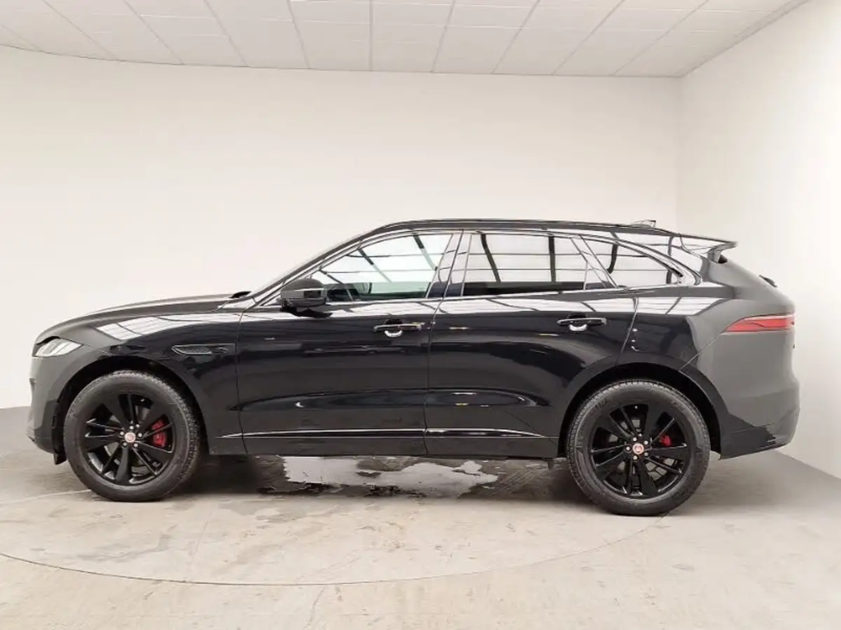 2022-jaguar-f-pace-20-p250-r-dynamic-black-big-3