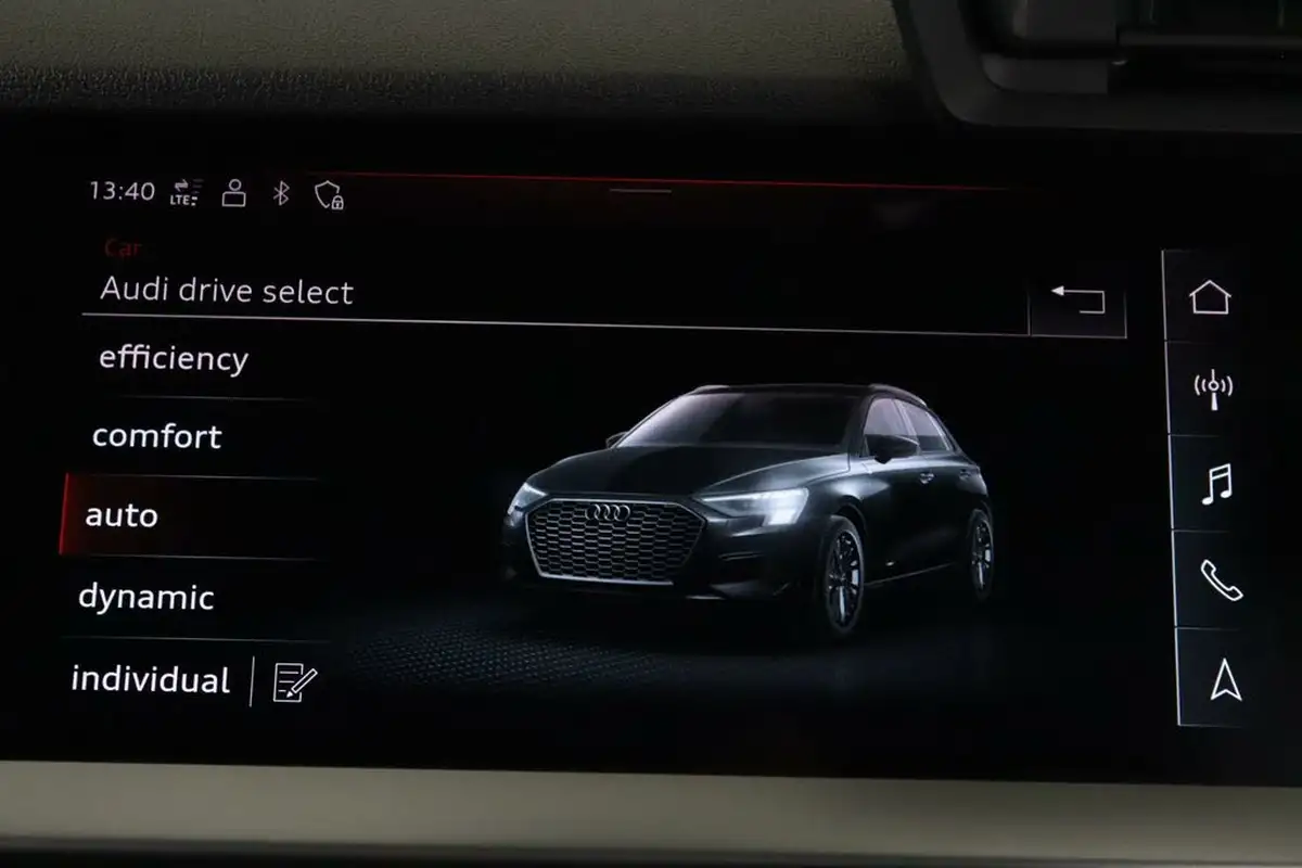 2021-audi-a3-15-35-tfsi-s-line-sportback-5d-big-33