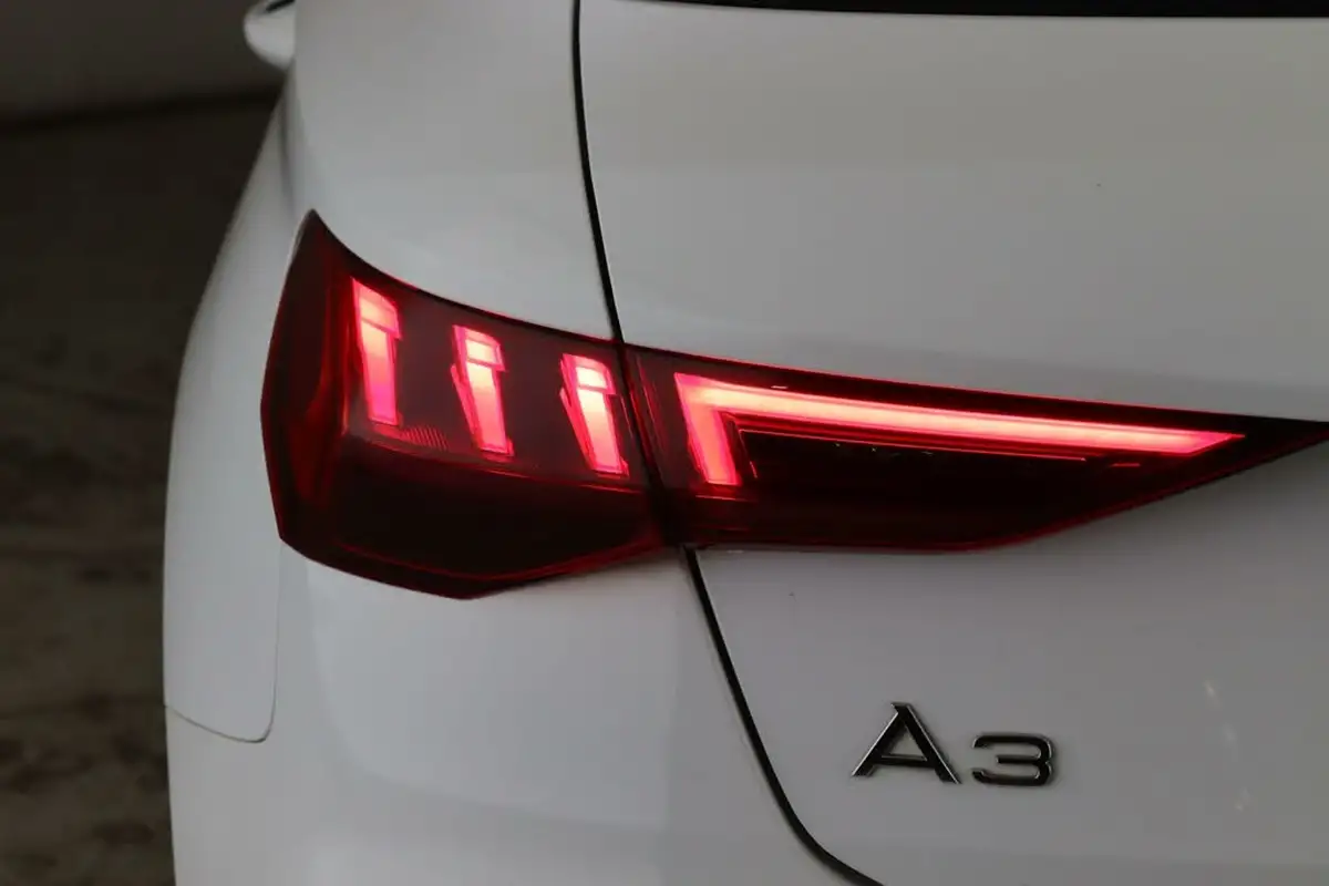 2021-audi-a3-15-35-tfsi-s-line-sportback-5d-big-9