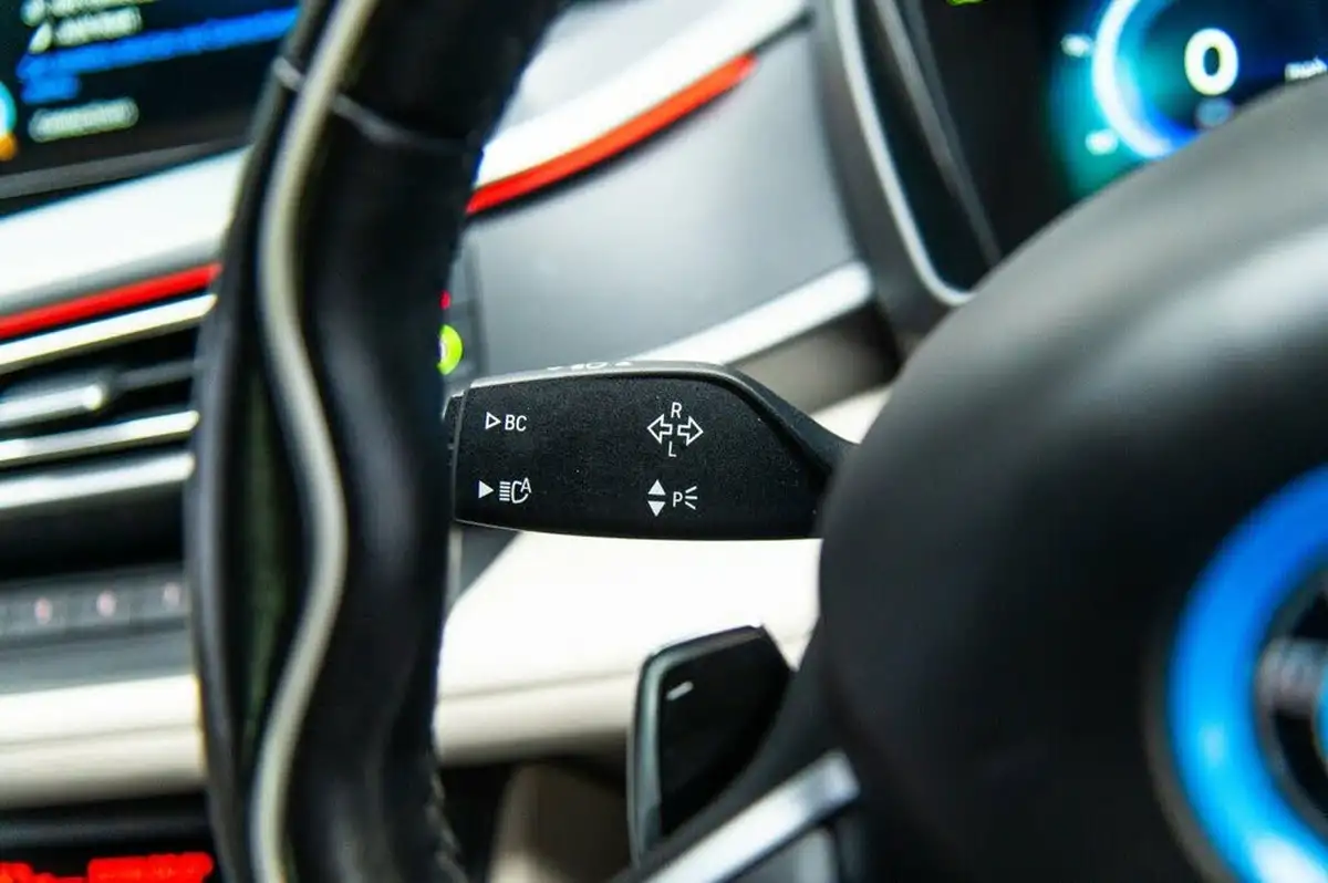 2018-bmw-i8-15-362bhp-coupe-big-24