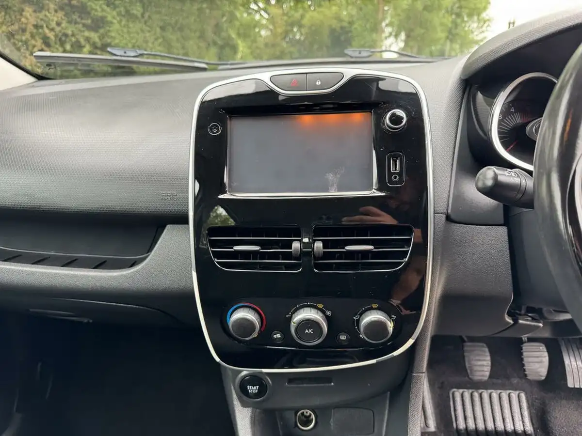 2016-renault-clio-15dci-dynamique-nav-ss-energy-big-12