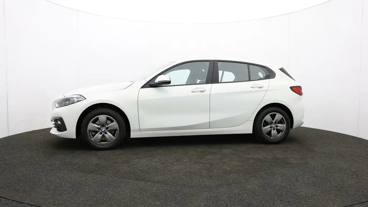 2021-bmw-1-series-15-118i-se-lcp-big-65