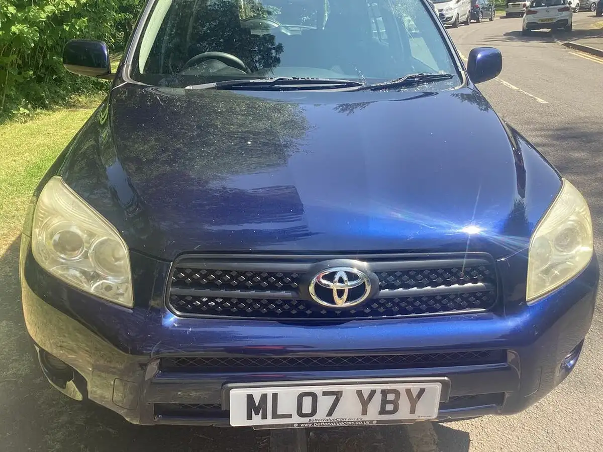 2007-toyota-rav4-22td-xt3-big-1