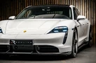 2022-porsche-taycan-e-turbo-s-small-12
