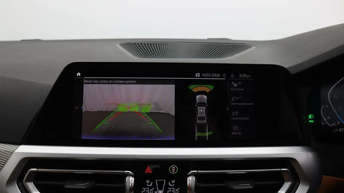 2019-bmw-3-series-20-330e-m-sport-plus-pack-big-23