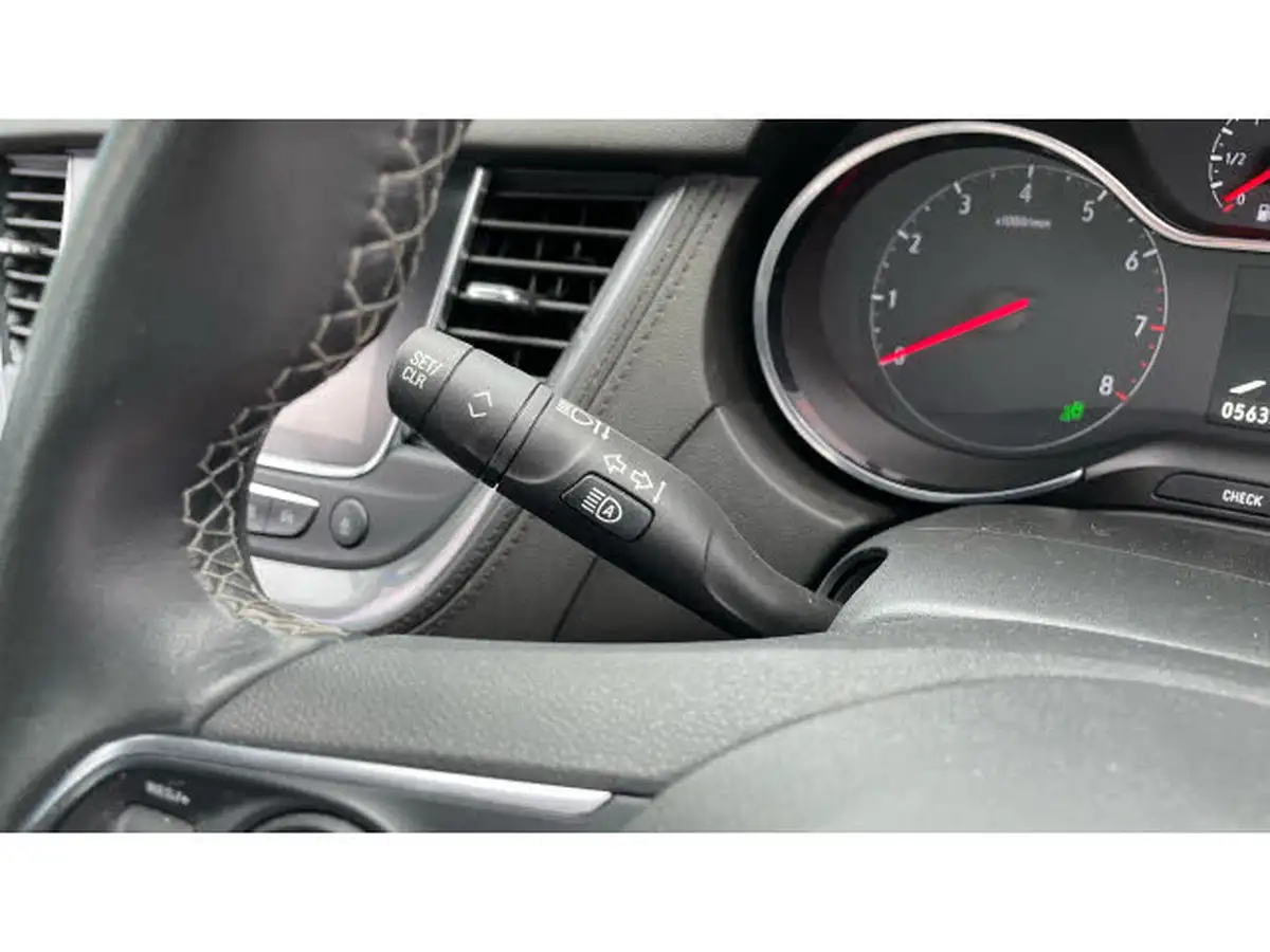 2019-vauxhall-grandland-x-12-sport-nav-big-23