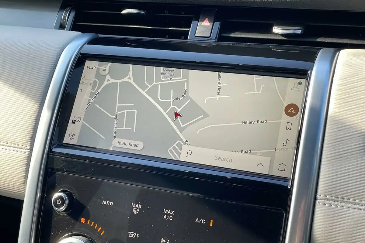 2022-land-rover-discovery-sport-20-d200-urban-edition-big-27