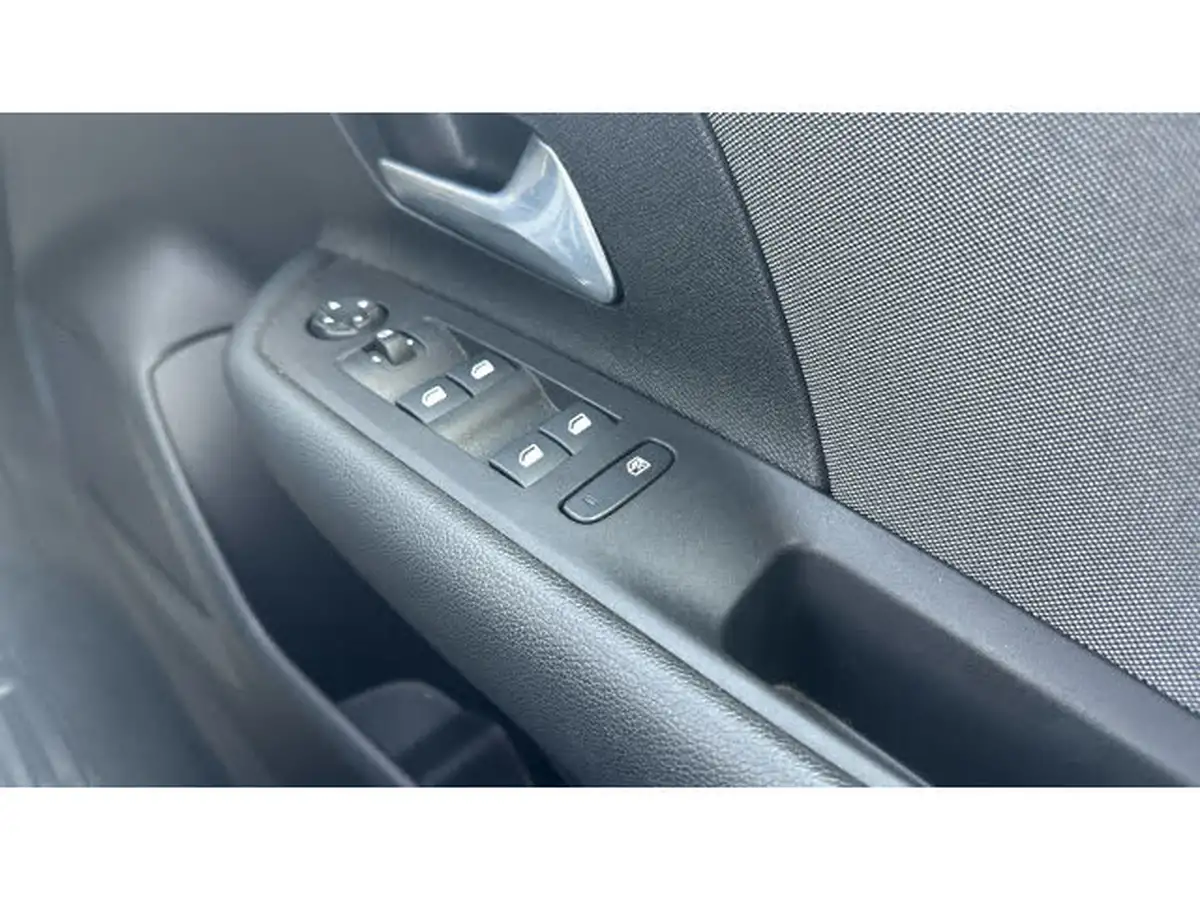 2022-vauxhall-mokka-12-design-100ps-big-34
