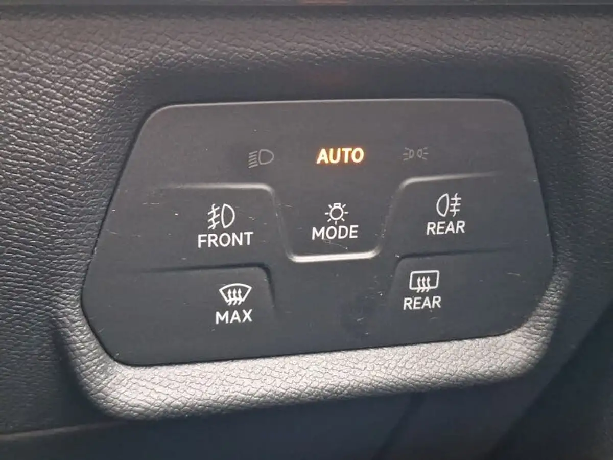 2021-seat-leon-10-tsi-evo-se-dynamic-hatchback-big-11