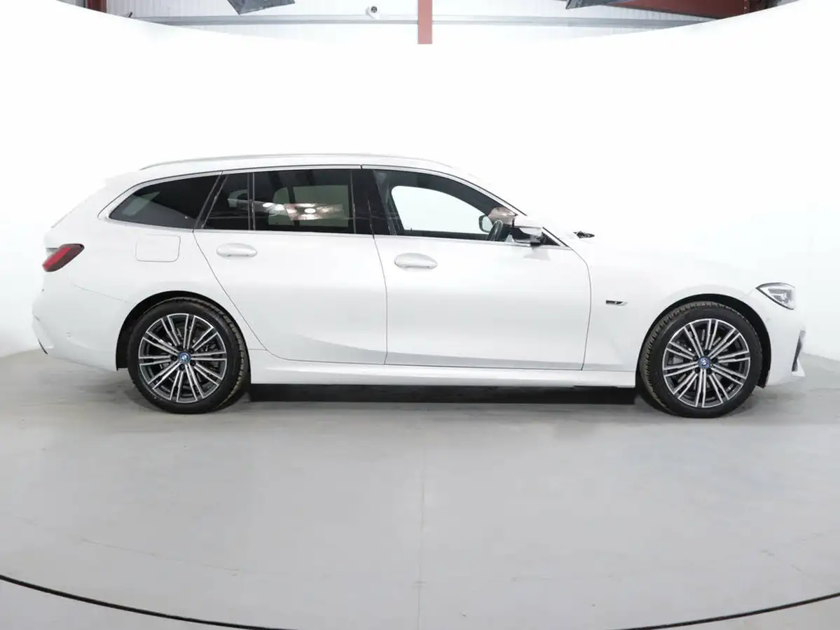 2021-bmw-3-series-20-330e-m-sport-touring-5d-big-9