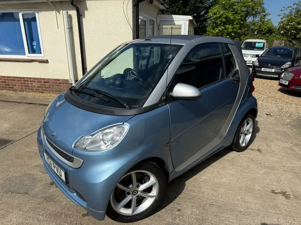 2011-smart-fortwo-10-pulse-71bhp-cabriolet-softouch-big-0