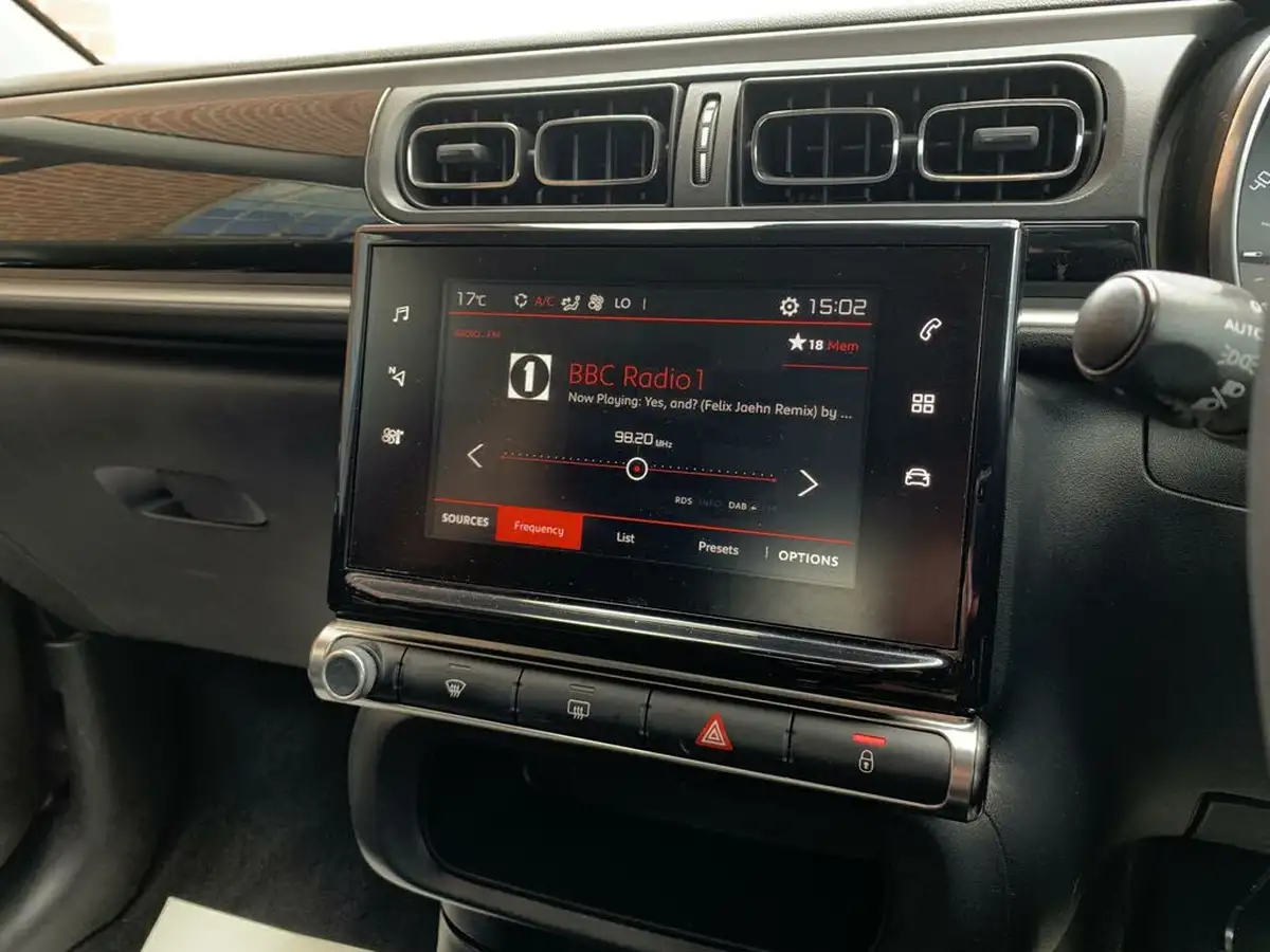2018-citroen-c3-12-puretech-flair-82ps-big-18