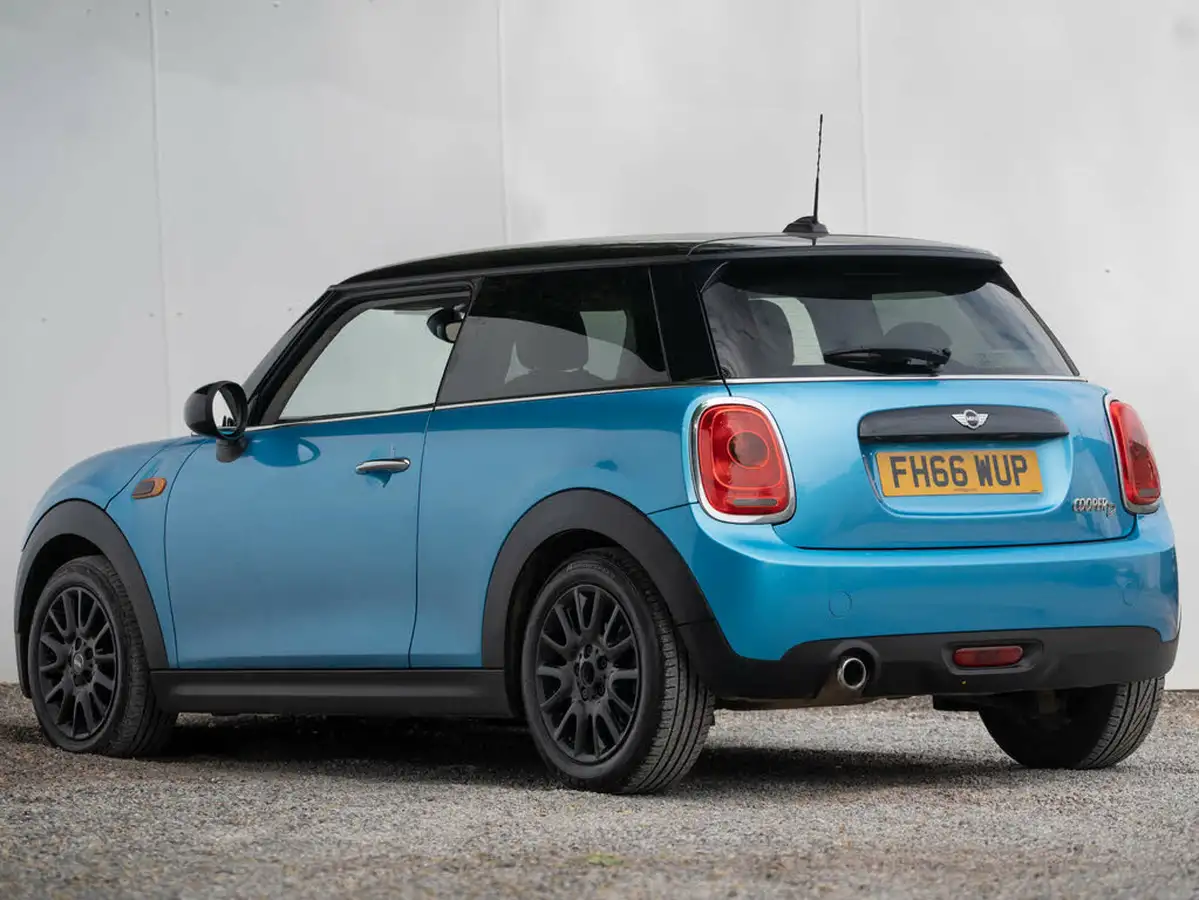 2016-mini-cooper-15td-cooper-d-ss-hatchback-3d-big-11