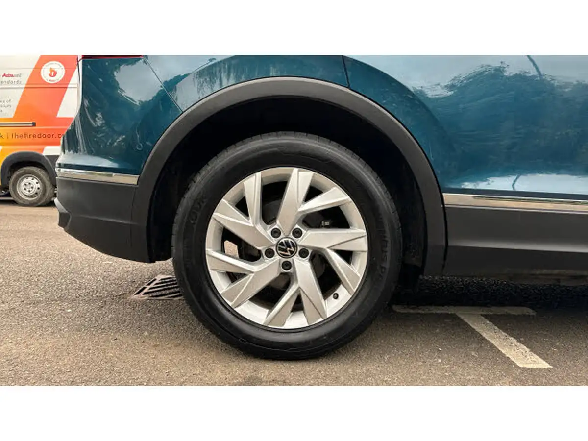 2021-volkswagen-tiguan-15-tsi-life-150ps-dsg-big-6