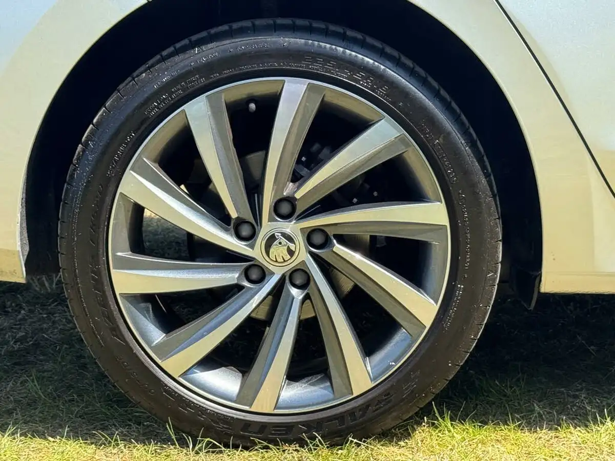 2020-skoda-octavia-15-tsi-se-first-edition-hatchback-big-29