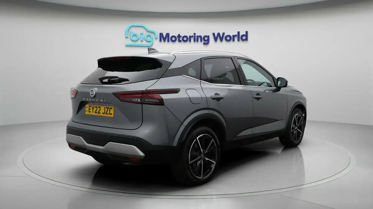 2022-nissan-qashqai-13-dig-t-tekna-158ps-xtronic-big-6