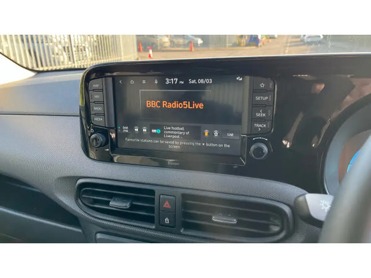 2024-hyundai-i10-12-advance-79ps-big-11