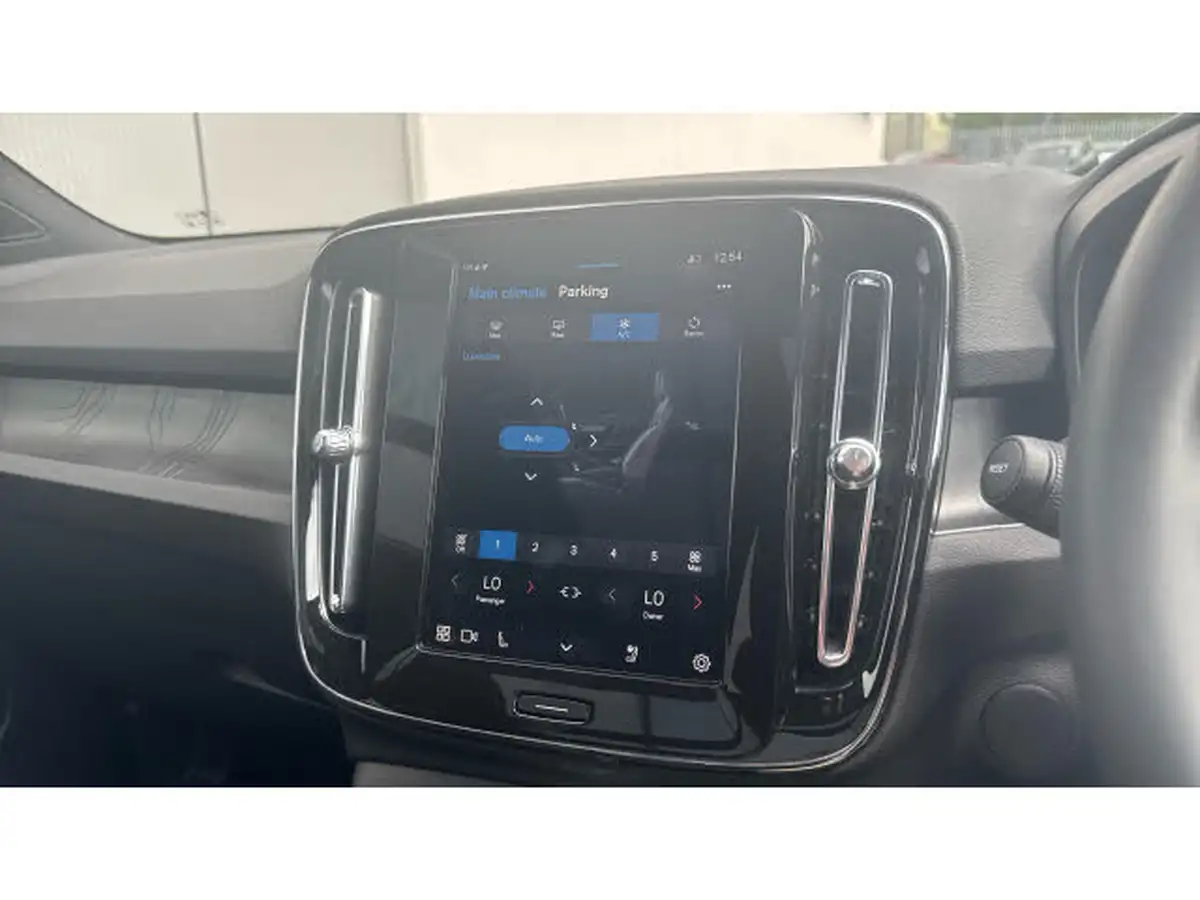 2023-volvo-xc40-e-recharge-ultimate-235bhp-big-28
