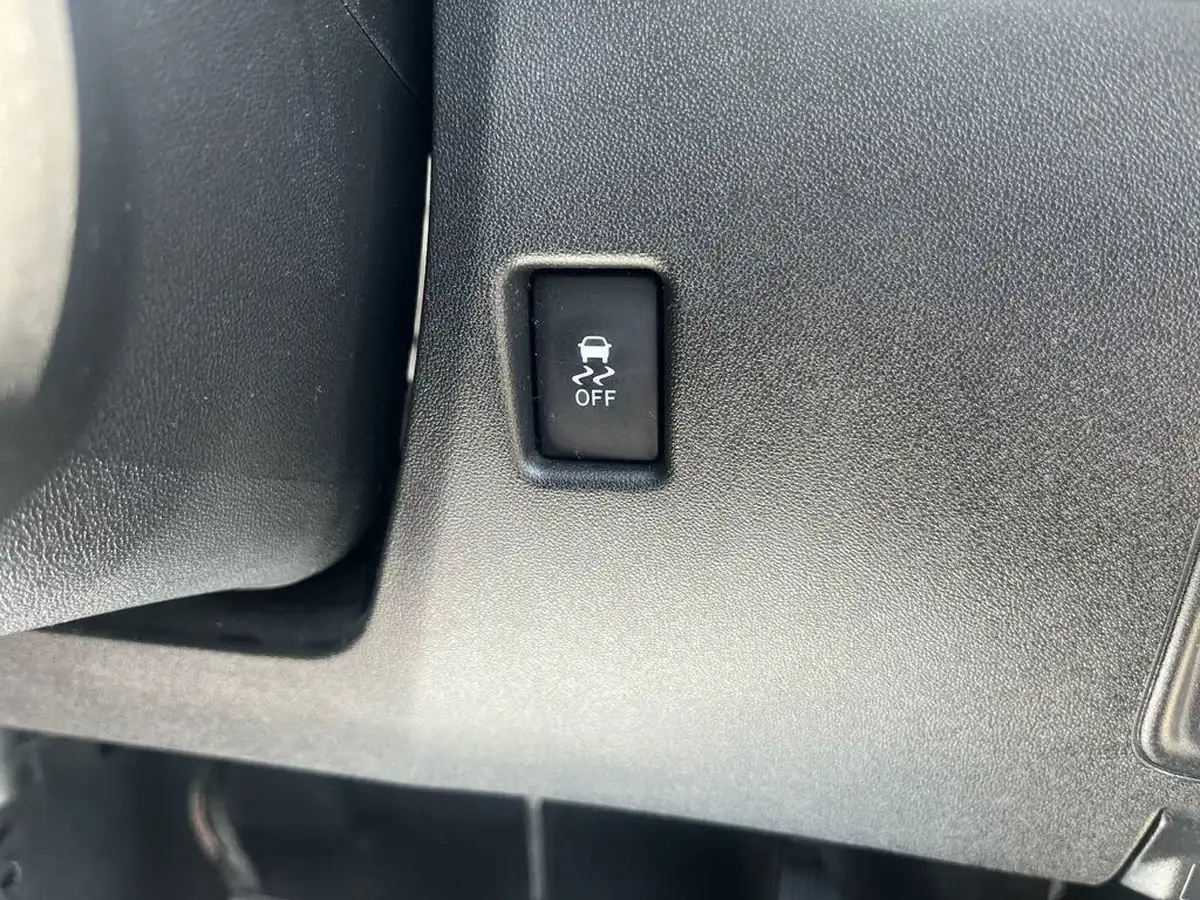 2016-citroen-c1-12-puretech-flair-82ps-5d-big-49