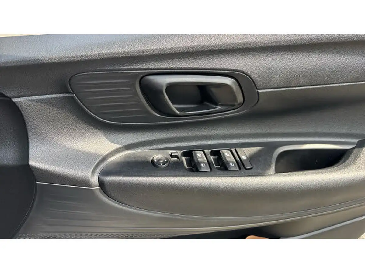 2021-hyundai-i20-10-t-gdi-element-big-25