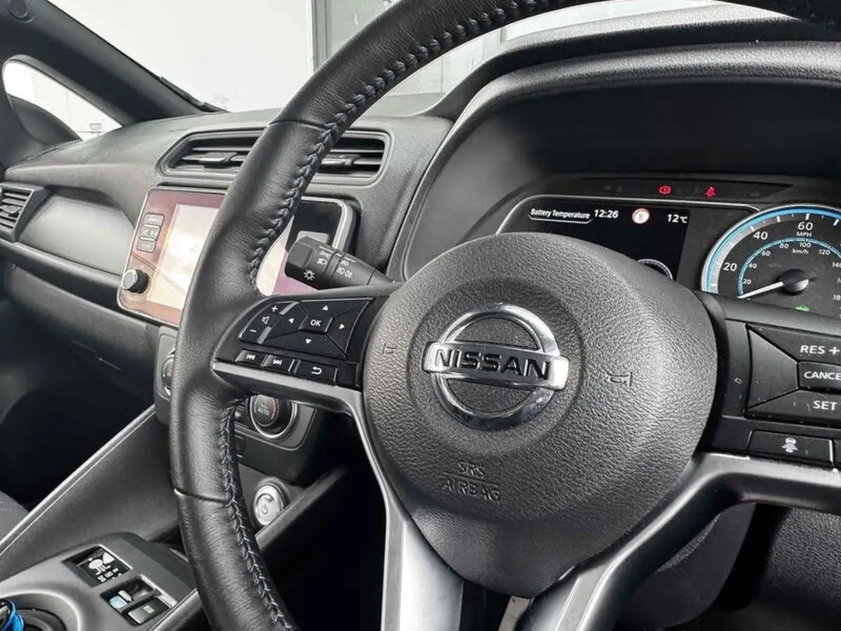 2022-nissan-leaf-e-acenta-big-36