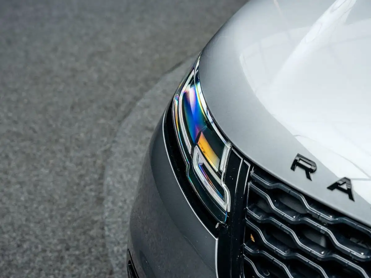 2022-land-rover-range-rover-velar-30-d300-r-dynamic-hse-big-36