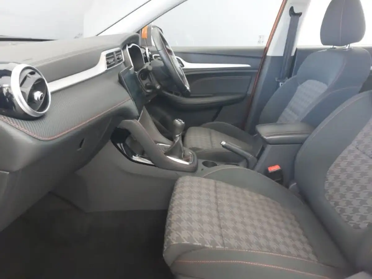 2022-mg-zs-suv-15-vti-tech-excite-big-4
