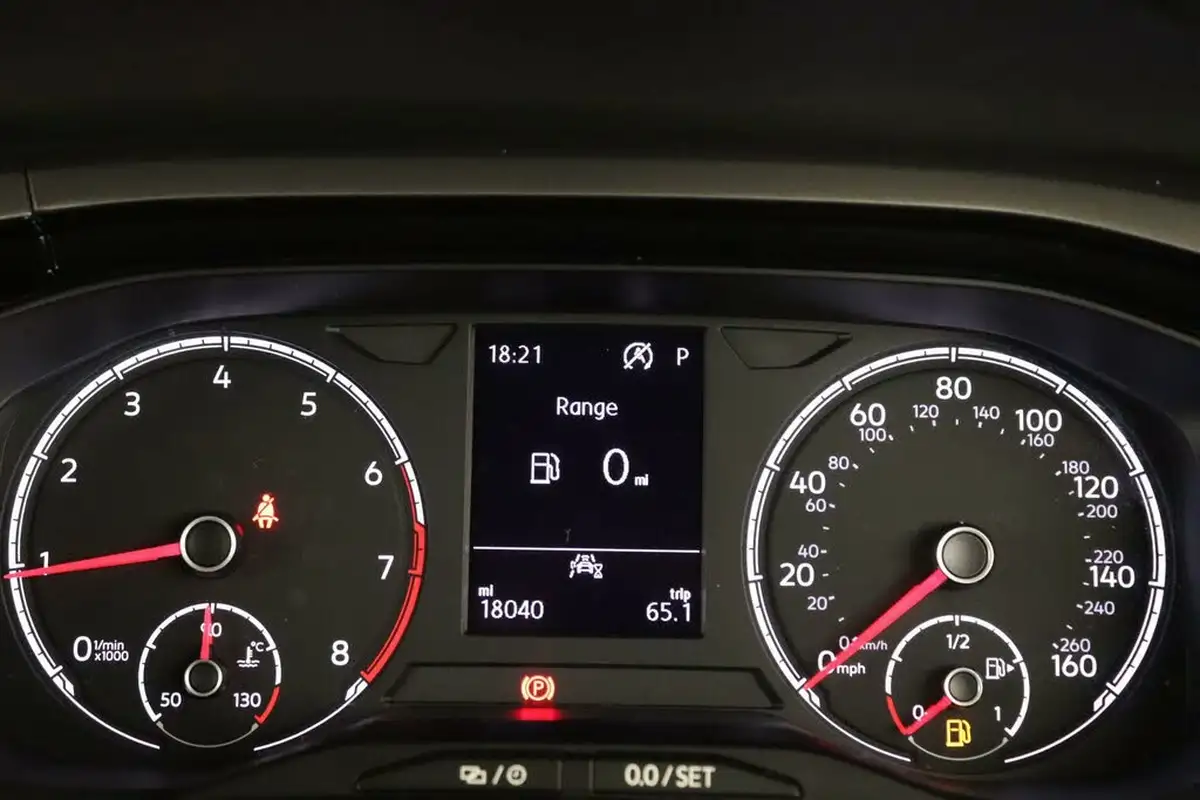 2021-volkswagen-polo-10-tsi-match-dsg-big-17
