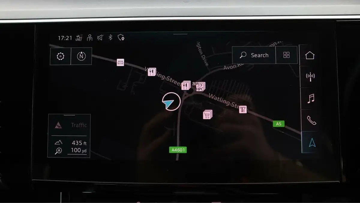 2021-audi-e-tron-50e-technik-station-wagon-big-10