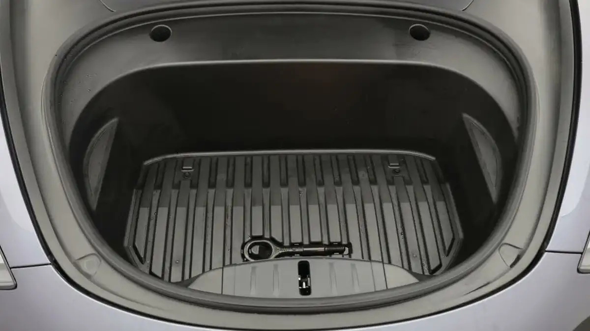 2021-tesla-model-3-e-standard-plus-big-18